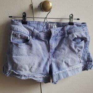 Lightly destroyed jean shorts